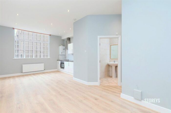 1 Bedroom Flat To Rent In Shore Road, Hackney, London, E9