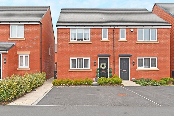 3 Bedroom Semi-Detached House For Sale In Buckthorn Drive, Stoke On Trent, ST6