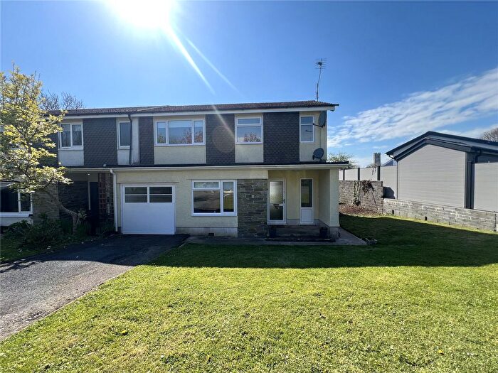 3 Bedroom End Of Terrace House For Sale In Flemish Close, St. Florence, Tenby, SA70