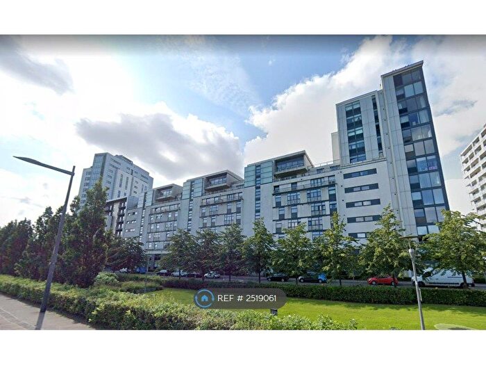 2 Bedroom Flat To Rent In Glasgow Harbour Terraces, Glasgow, G11