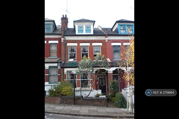 Studio To Rent In Hillfield Avenue, London, N8