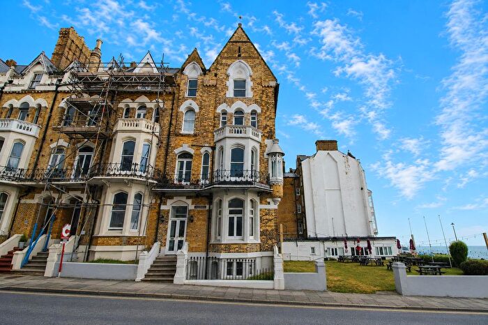 7 Bedroom End Terrace House For Sale In Albert Road, Ramsgate, CT11