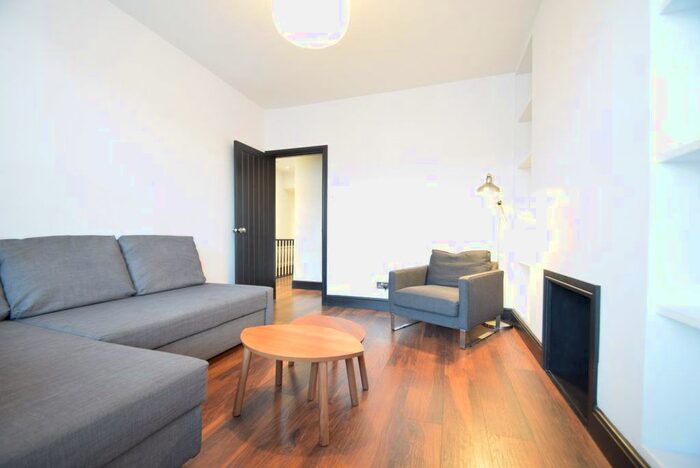 3 Bedroom Flat To Rent In Deacon Road, Willesden NW2