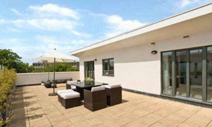 2 Bedroom Flat To Rent In Queen Marys House, Holford Way, London, SW15