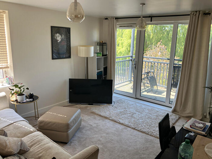 2 Bedroom Flat To Rent In Watson Place, Norwood Junction, London, SE25