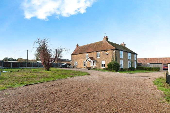 6 Bedroom Detached House For Sale In Walton Hall Farm, Waltons Hall Road, Stanford-Le-Hope, Essex, SS17