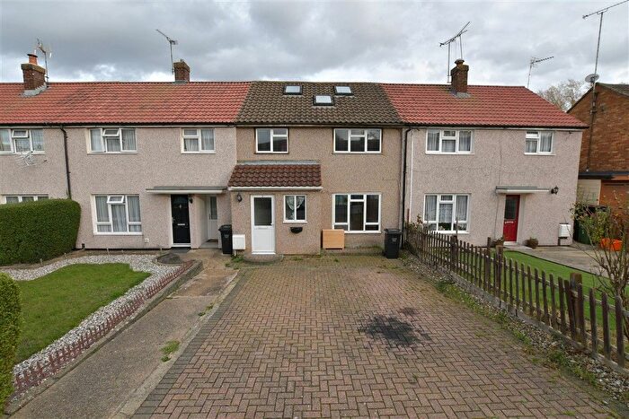 4 Bedroom Terraced House For Sale In Boult Road, Basildon, Essex, SS15