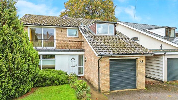 4 Bedroom Detached House For Sale In The Mount, Caversham, Reading, Berkshire, RG4