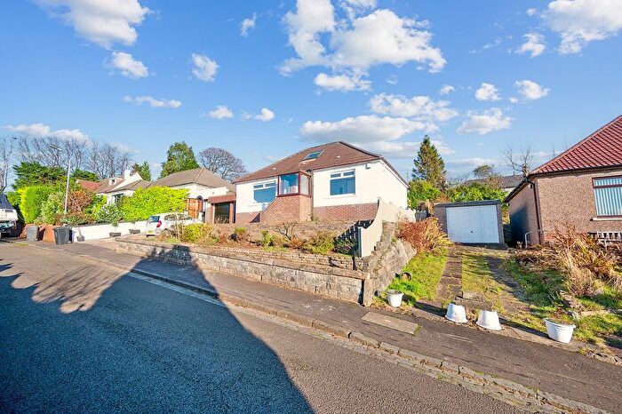 3 Bedroom Detached Bungalow To Rent In Braemar View, Parkhall, Clydebank, G81