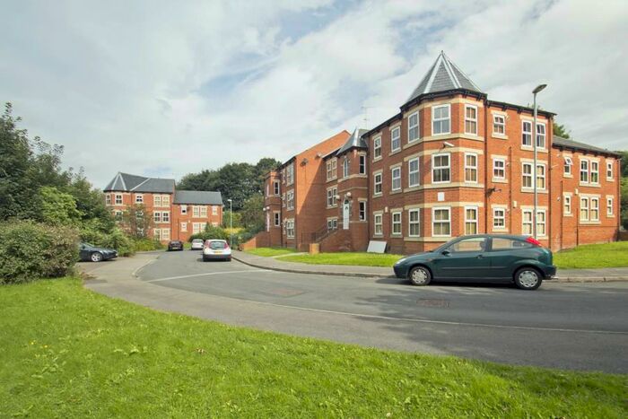 2 Bedroom Flat To Rent In Bridgewater Court, Grove Lane, Headingley, Leeds, LS6