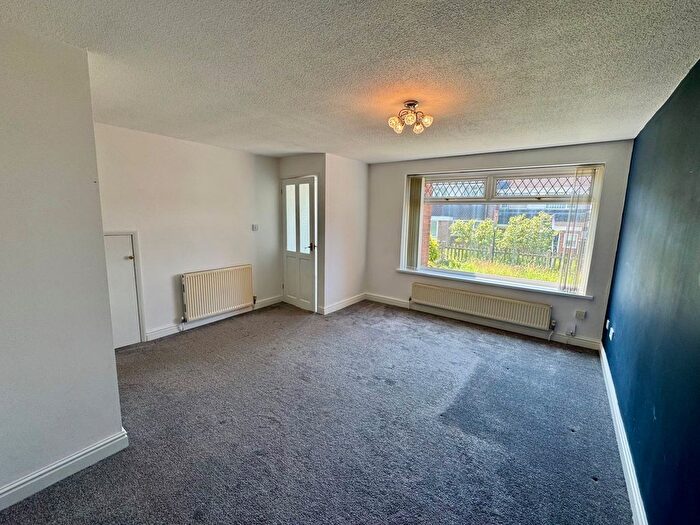 3 Bedroom Property To Rent In Rainford Way, Birmingham, B38
