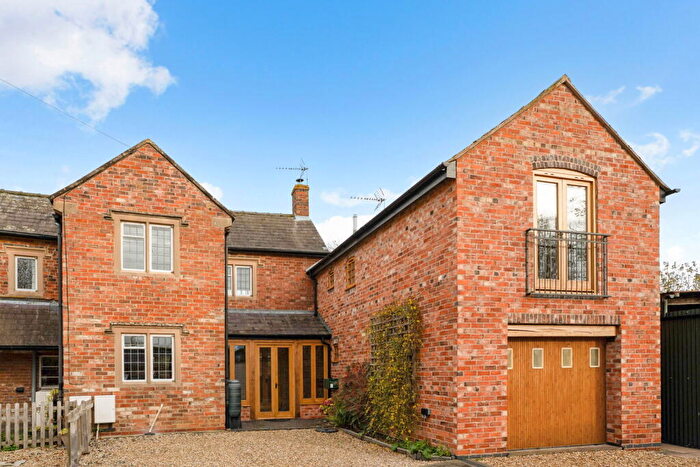 3 Bedroom Cottage For Sale In Cherington, Shipston-on-Stour, CV36