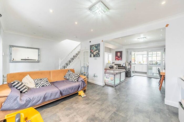 3 Bedroom Semi-Detached House To Rent In Turner Road, Edgware, HA8