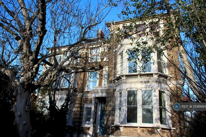 1 Bedroom Flat To Rent In Cavendish Road, London, SW12