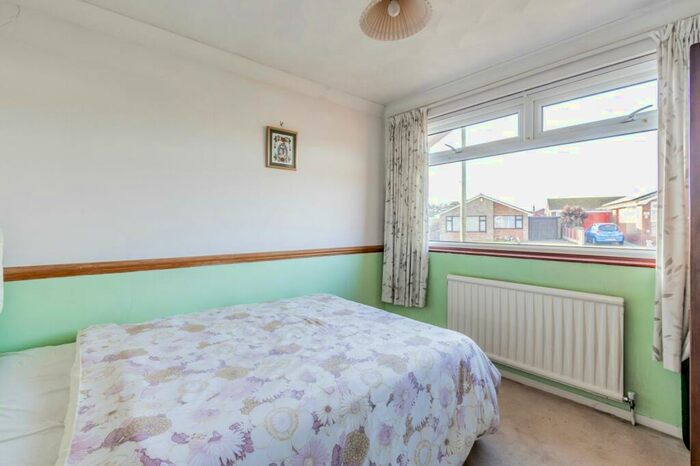 2 Bedroom Detached Bungalow For Sale In Weston Rise, Caister-On-Sea, NR30