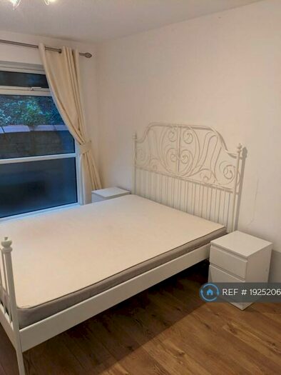 1 Bedroom Flat To Rent In Eglinton Hill, London, SE18