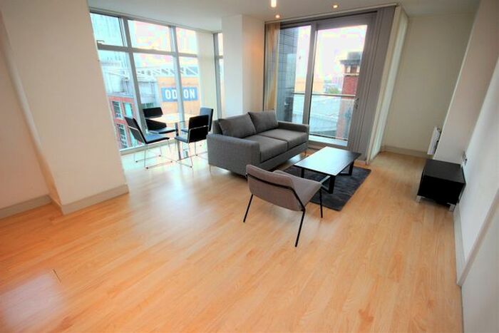 2 Bedroom Flat To Rent In Watson Street, Manchester, M3