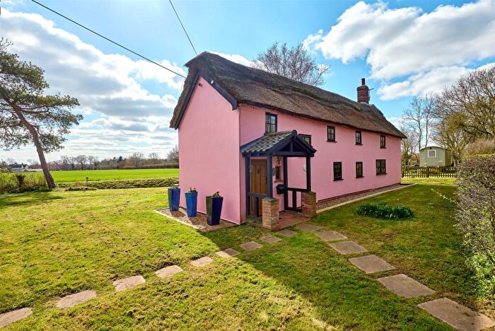 3 Bedroom House For Sale In Back Street, Gislingham, Eye, IP23