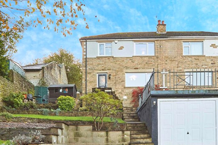 3 Bedroom Semi Detached House For Sale In Rivock Avenue, Keighley, BD20