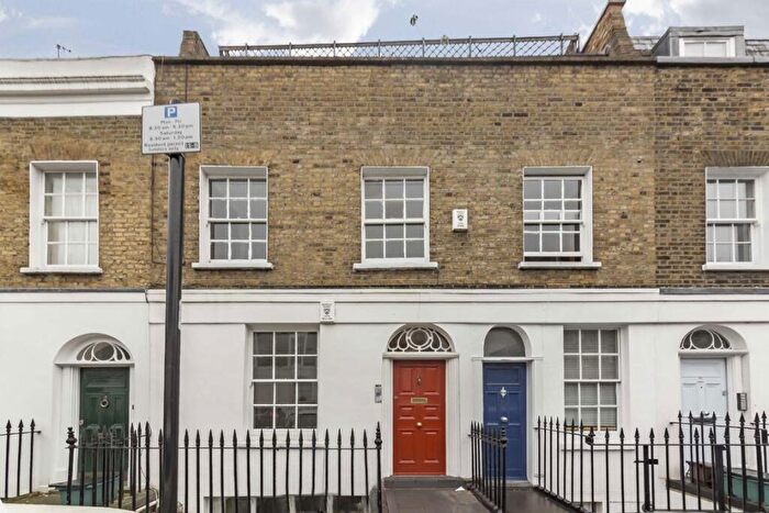 2 Bedroom House To Rent In Quick Street, Islington, N1