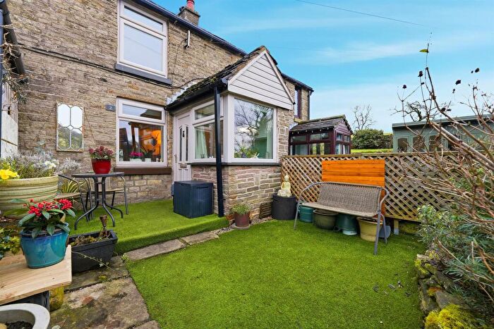 3 Bedroom Terraced House For Sale In Hough Hole Cottages, Rainow, SK10