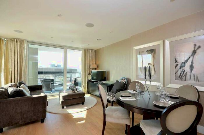 2 Bedroom Flat To Rent In Maple Quays, Canada Water, SE16