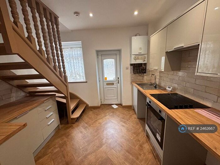 2 Bedroom Terraced House To Rent In Bole Hill Lane, Sheffield, S10