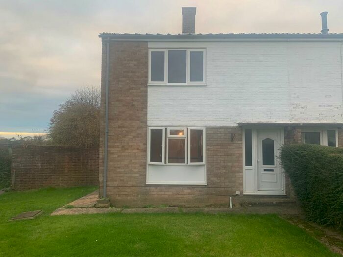 2 Bedroom End Of Terrace House To Rent In Dacre Park, Hailsham, BN27