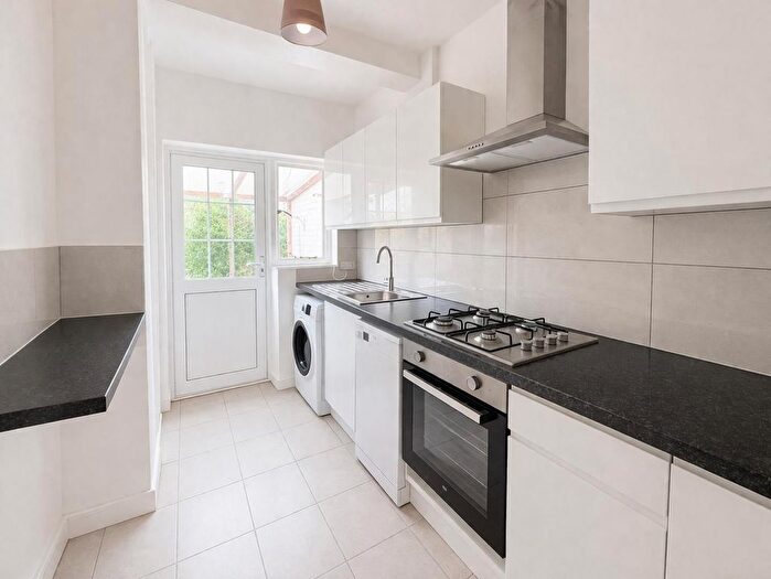 3 Bedroom Terraced House To Rent In Knightwood Crescent, New Malden, KT3