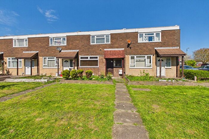 2 Bedroom Terraced House For Sale In Austen Road, Farnborough, Hampshire, GU14
