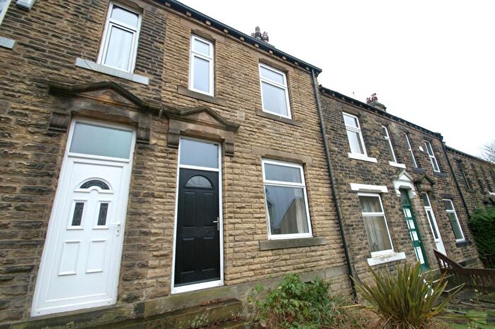 3 Bedroom Terraced House To Rent In Derby Terrace, Bradford, West Yorkshire, BD10