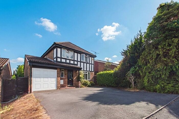 4 Bedroom Detached House To Rent In Melksham Close, Lower Earley, Reading, Berkshire, RG6