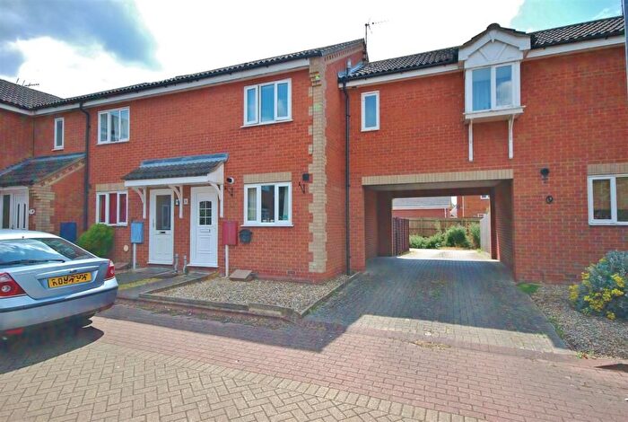 2 Bedroom Semi-Detached House To Rent In Hutton Close, Spalding, PE12