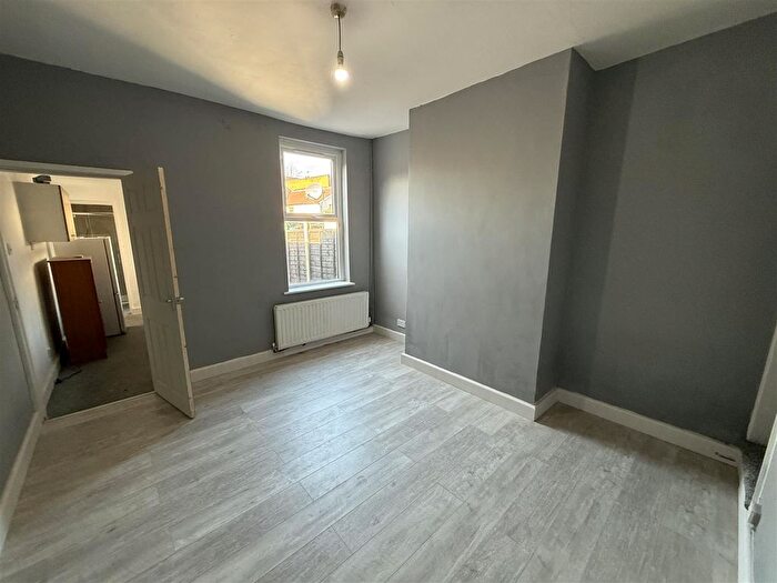 3 Bedroom Terraced House To Rent In Jameson Street, Wolverhampton, WV6