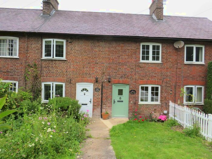 2 Bedroom Terraced House To Rent In Station Road, Cheddington, Leighton Buzzard, LU7