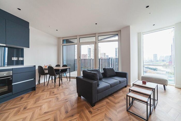 1 Bedroom Apartment To Rent In Manor Road, Canning Town, London, E16