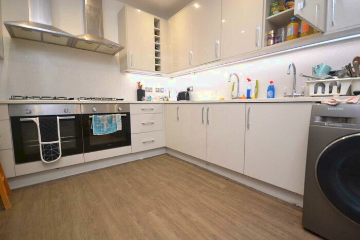 7 Bedroom Terraced House To Rent In Blenheim Road, Reading, RG1