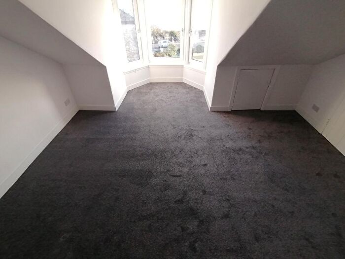 3 Bedroom Flat To Rent In Alexandra Parade, Kirn, Argyll And Bute, PA23
