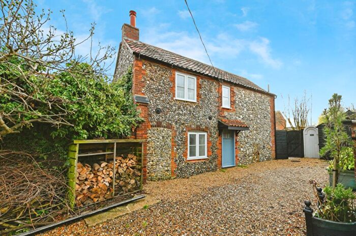 2 Bedroom Cottage For Sale In Websters Yard, Syderstone, PE31
