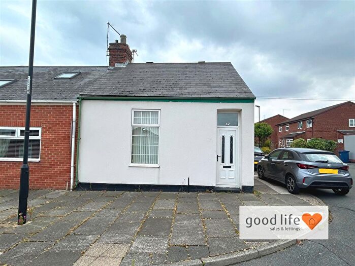 1 Bedroom End Of Terrace House To Rent In Sea View Street, Sunderland, SR2