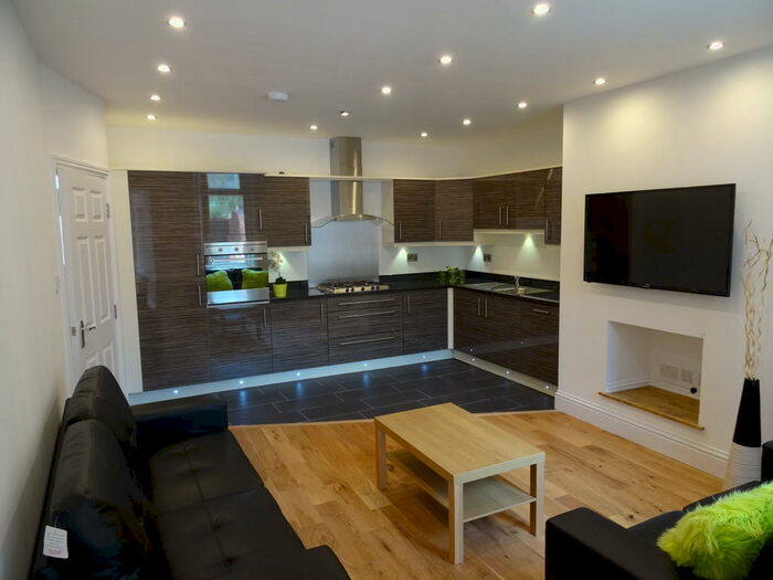 4 Bedroom Terraced House To Rent In Cardigan Terrace, Newcastle Upon Tyne, NE6