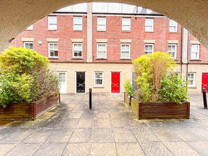 5 Bedroom End Of Terrace House For Sale In Sheep Street, Northampton, NN1