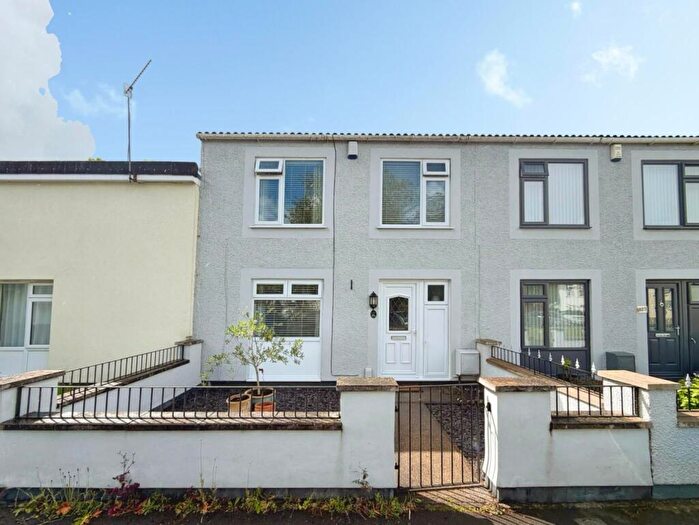 3 Bedroom House To Rent In Wharnecliffe Gardens, Bristol, BS14