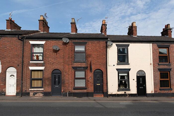 2 Bedroom Terraced House For Sale In West Road, Congleton, CW12