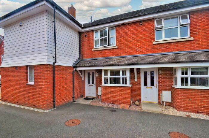 2 Bedroom Terraced House To Rent In Gravelly Field, Ashford, TN23