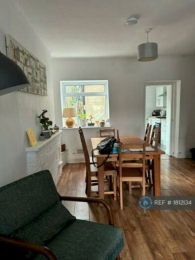 3 Bedroom Terraced House To Rent In Beynon Street, Newbridge, Newport, NP11