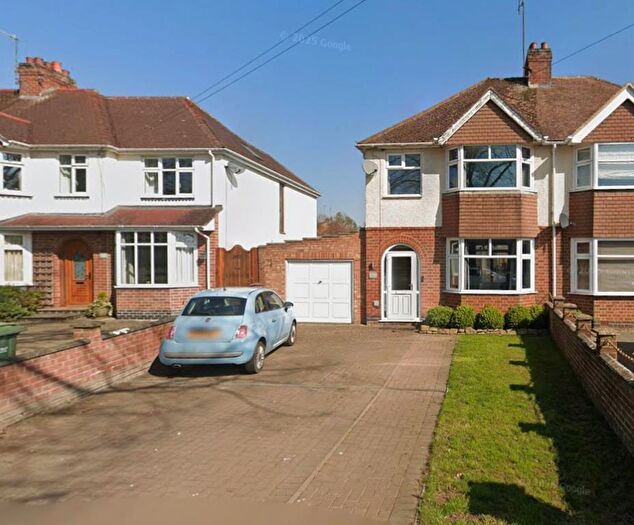 3 Bedroom Semi Detached House For Sale In Banbury, Oxfordshire, OX16