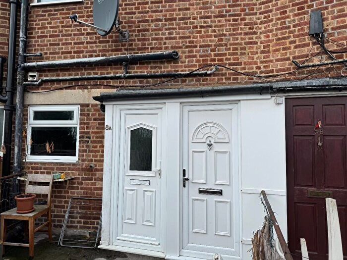 Studio To Rent In Neville Walk, Carshalton, Surrey, SM5