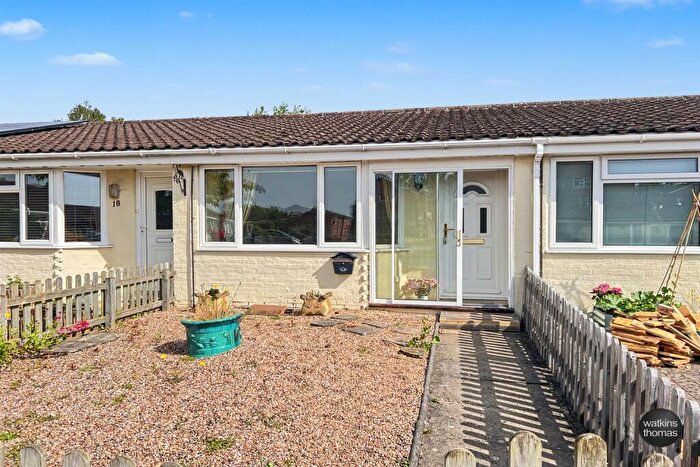 1 Bedroom Bungalow For Sale In Brighton Grove, Bobblestock, Hereford, HR4