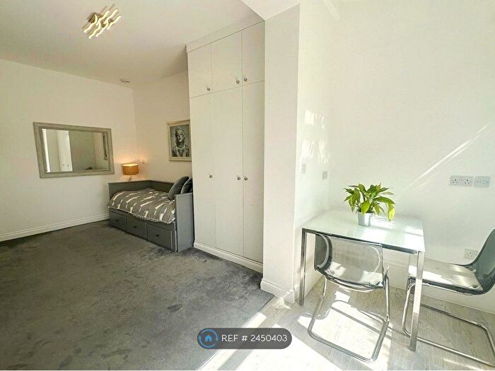 Studio To Rent In Marlborough Hill, Harrow, HA1